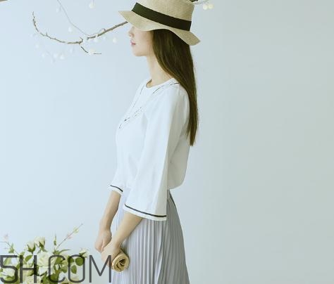 百武西是哪里的牌子？百武西的衣服怎么樣？