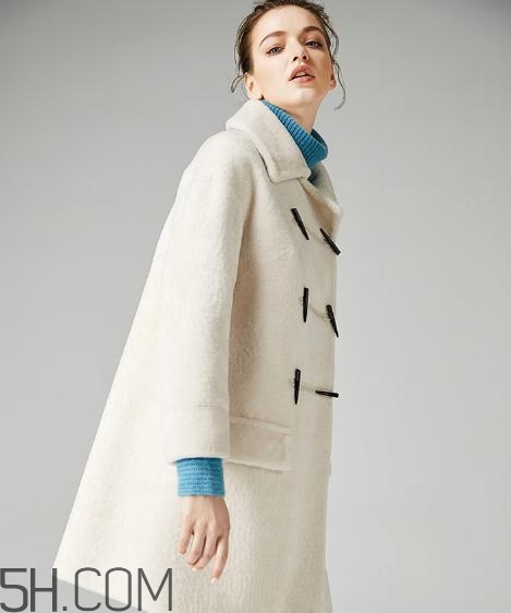 羊剪絨和羽絨服哪個好？羊剪絨大衣和羽絨服哪個保暖？