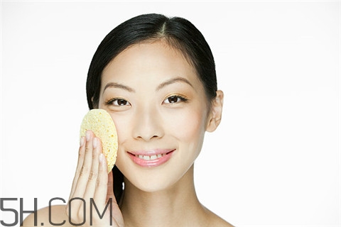 隆胸后多久變得柔軟？隆胸后多久可以側(cè)睡？