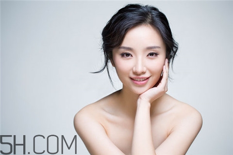 隆胸會得乳腺癌嗎？隆胸會不會影響月經？