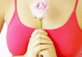 是什么因素決定了乳房大小？乳房脹痛是怎么回事