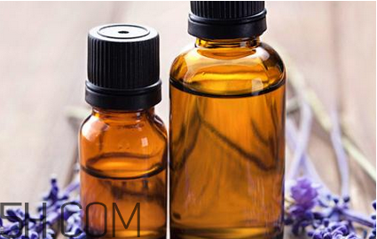 如何用精油護發？薰衣草精油護發怎么用？
