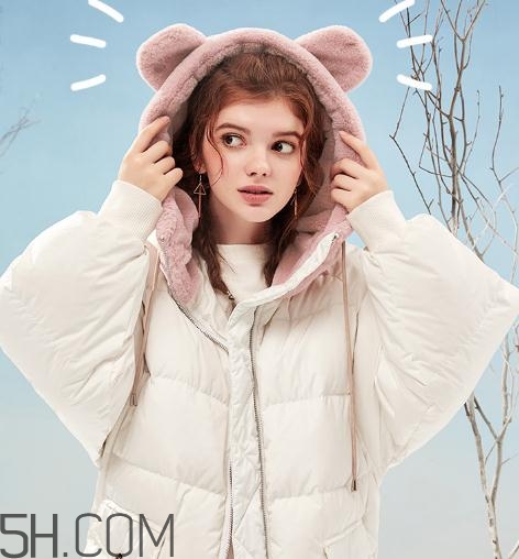 白色羽絨服發黃怎么洗白？白色羽絨服染色怎么能去掉？