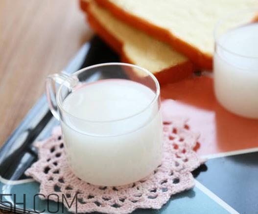 可爾必思好喝嗎？可爾必思有酒精嗎？