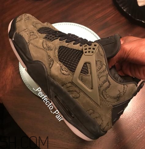 kaws與air jordan 4聯(lián)名橄欖綠版本實(shí)物什么樣？