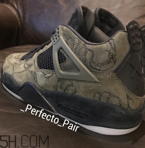 kaws與air jordan 4聯(lián)名橄欖綠版本實(shí)物什么樣？