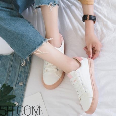 運(yùn)動鞋勒腳怎么辦？運(yùn)動鞋壓腳背怎么處理？