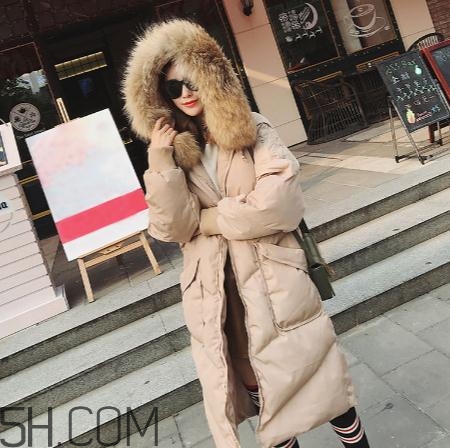 羽絨服會越穿越松嗎？羽絨服會越穿越大嗎？