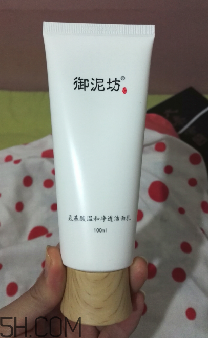 御泥坊洗面奶是皂基嗎？御泥坊洗面奶怎么用？