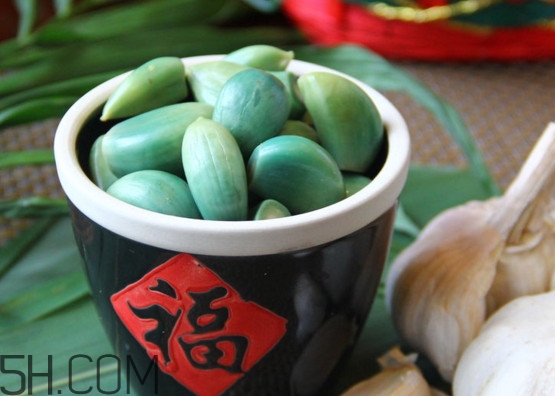 臘八蒜夏天能做嗎？臘八蒜和糖醋蒜的區別