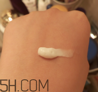 露得清身體乳怎么樣？露得清身體乳好用嗎？