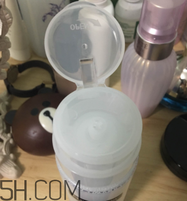 露得清卸妝水好用嗎？露得清卸妝水怎么樣？