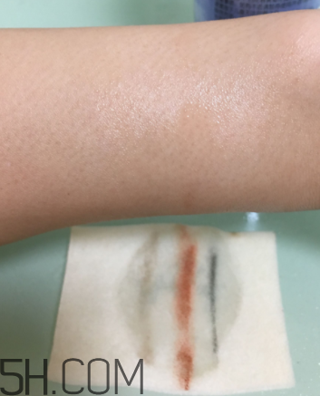 露得清卸妝水怎么用？露得清卸妝水多少錢？