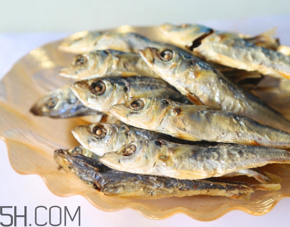 咸魚是不是海鮮？咸魚是不是咸水魚？