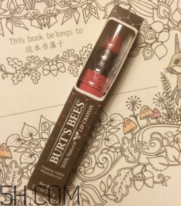 小蜜蜂唇膏筆多少錢？小蜜蜂唇膏筆很貴嗎？