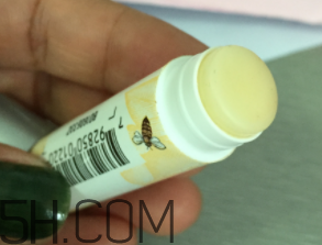 小蜜蜂細(xì)致修護(hù)唇膏怎么樣？好用嗎？