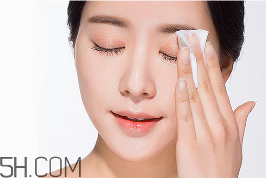 卸妝油如何卸眼妝？不化妝怎么用卸妝油？