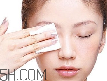卸妝油和卸妝濕巾哪個好用？卸妝膏和卸妝油哪個好用？
