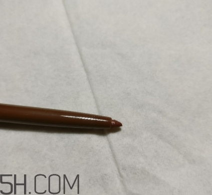 稚優泉眼線膠筆好用嗎？稚優泉眼線膠筆和眼線液筆哪個好