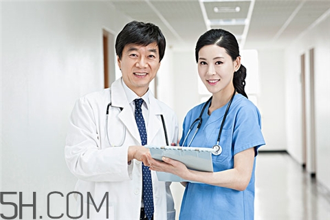 老花眼能恢復(fù)正常嗎？老花眼可以考駕照嗎？