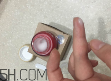御泥坊紅石榴眼霜怎么樣？御泥坊紅石榴眼霜好用嗎？