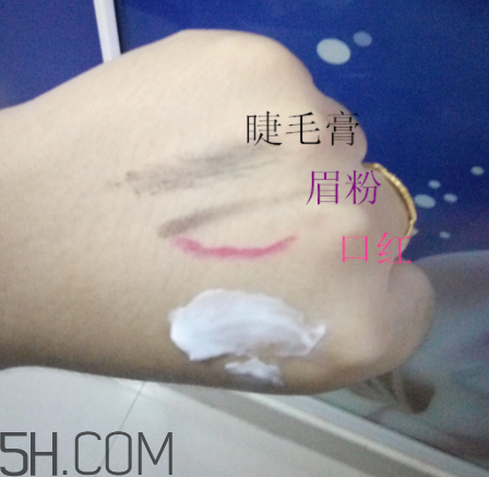 一葉子酪梨潔面乳怎么樣？一葉子酪梨潔面乳好用嗎？