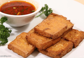 臭豆腐是誰(shuí)發(fā)明的？臭豆腐是哪里的特產(chǎn)