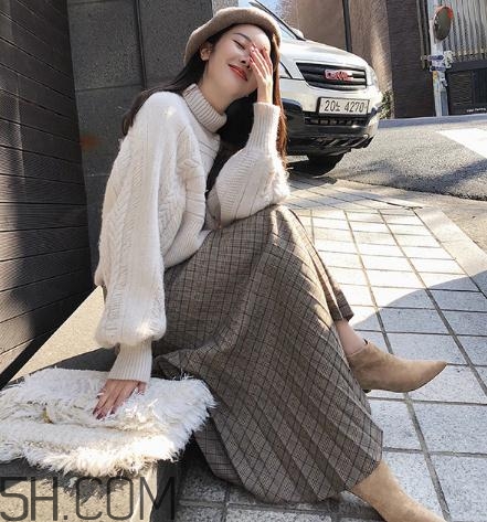 腈綸毛衣扎人嗎？腈綸毛衣能貼身穿嗎？