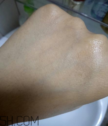 春紀洗面奶好用嗎？春紀潔面乳評測