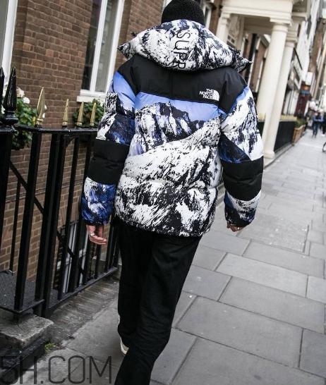 supreme與the north face雪山聯名多少錢_上身效果