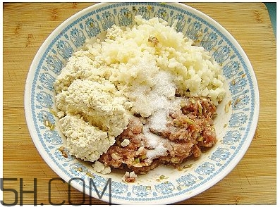 蓮藕可以和豆腐一起吃嗎？蓮藕和豆腐一起吃有什么好處？