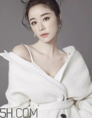 奶油杏色口紅適合什么人？奶油杏子色口紅適合黃皮嗎？