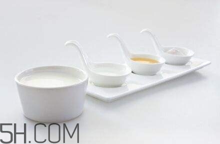 牛奶護(hù)膚有什么竅門？牛奶護(hù)膚的竅門有哪些？
