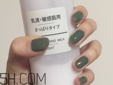 經常做美甲好不好？淺色美甲款式推薦