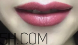 mac brick o la老氣嗎？mac brick o la適合黃皮嗎？