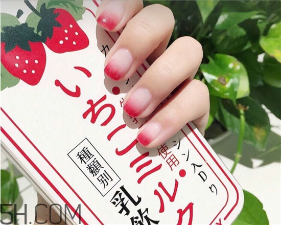 手指粗適合做什么美甲？美甲簡(jiǎn)單大方新款圖片