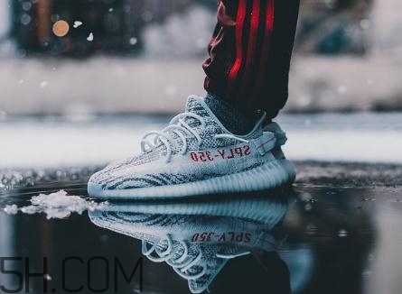 yeezy boost 350 v2 blue tint藍斑馬國內發售店鋪有哪些？