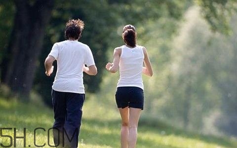 經常慢跑的好處有哪些？慢跑減肥的正確方法是什么？