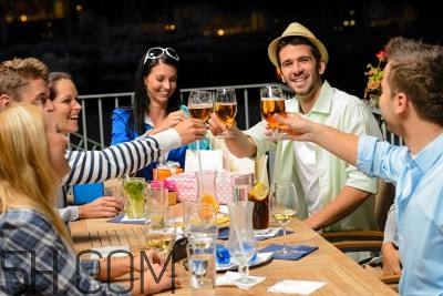導(dǎo)致結(jié)石的原因有哪些？哪些飲食習慣容易導(dǎo)致結(jié)石？