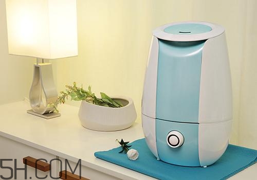 冬天用加濕器用什么水？加濕器上的水垢用什么清洗？