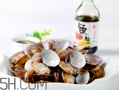 花甲需要焯水嗎？吃花甲不能吃什么？