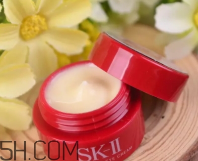 百優眼霜和sk2眼霜哪個好？百優眼霜和sk2眼霜對比