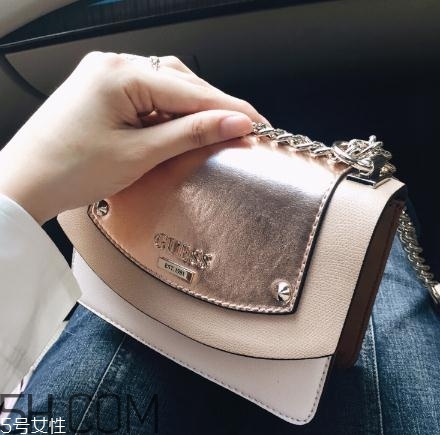 guess包包質(zhì)量怎么樣？guess包包是皮的嗎？