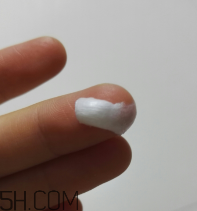 歐詩漫控油潔面乳適合膚質_是泡沫潔面嗎