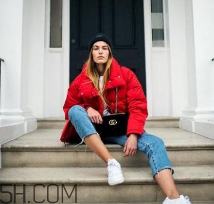 羽絨服充絨量標(biāo)準(zhǔn)多少？羽絨服充絨量越多越好嗎？