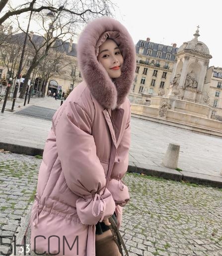 羽絨服充絨量和含絨量什么區(qū)別？羽絨服充絨量多少暖和？