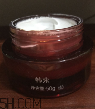 歐詩(shī)漫素顏霜和韓束素顏霜哪個(gè)好_性?xún)r(jià)比哪個(gè)更高