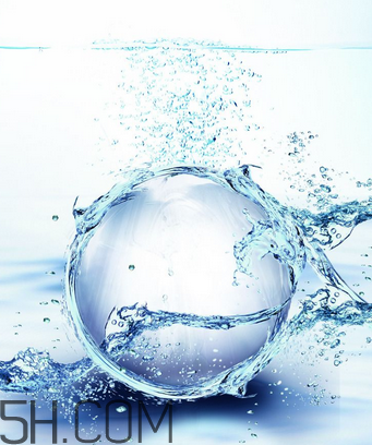 雙氧水是生理鹽水嗎？雙氧水是碘伏嗎？