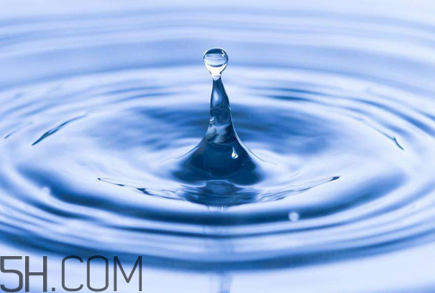 雙氧水會腐蝕銀耳釘嗎？雙氧水會腐蝕木板嗎？