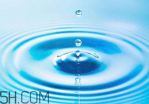 雙氧水能治牛皮癬嗎？雙氧水能去除血漬嗎？